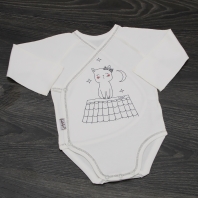  Боди на запах с печатью 907/3113-ИО детская одежда от производителя ТМ БОВЕБУМ